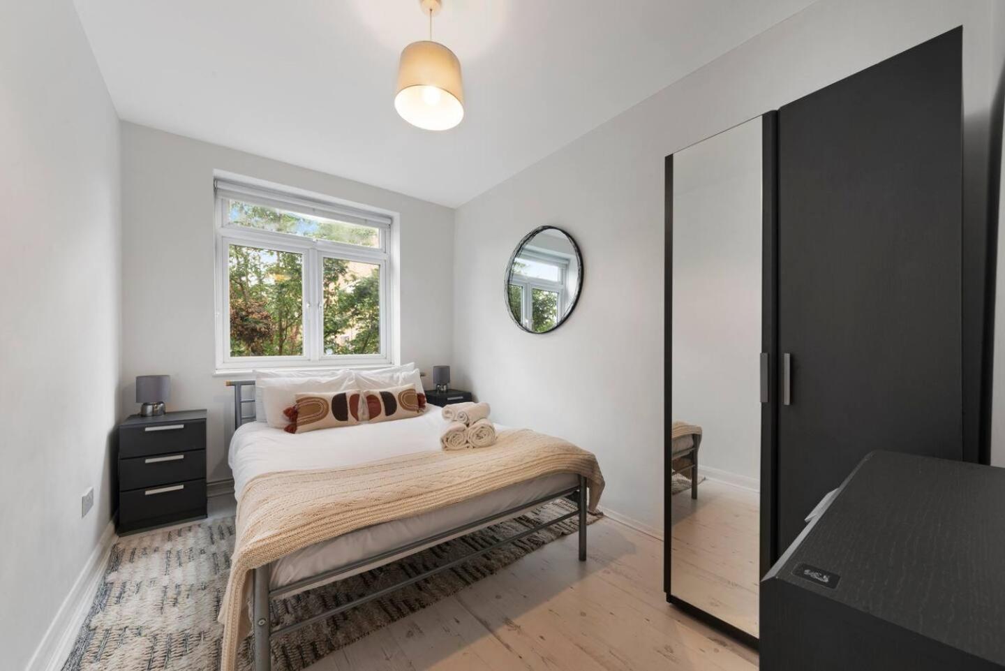 2 Bed Apartment- Finsbury Park Station B Лондон Екстер'єр фото
