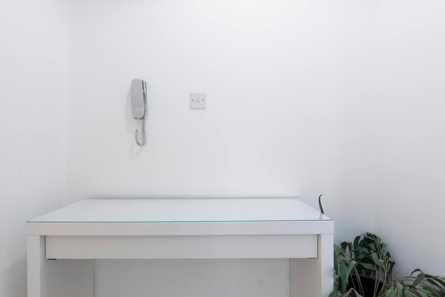 2 Bed Apartment- Finsbury Park Station B Лондон Екстер'єр фото