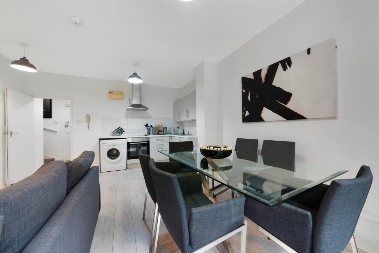 2 Bed Apartment- Finsbury Park Station B Лондон Екстер'єр фото